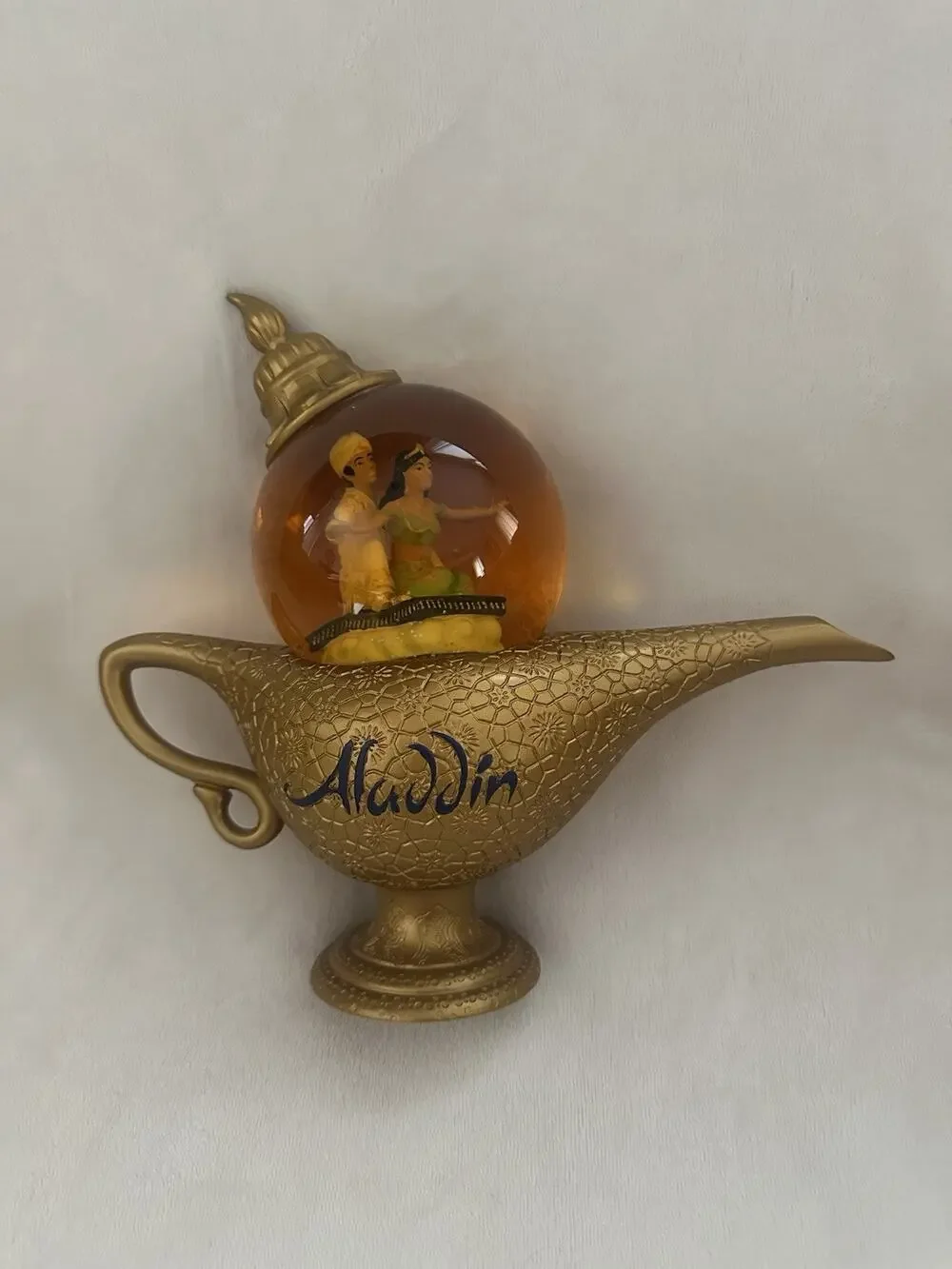 Disney Aladdin Jasmine Snow Globe Music Box Figure Toy Magic Lamp Japan Import
